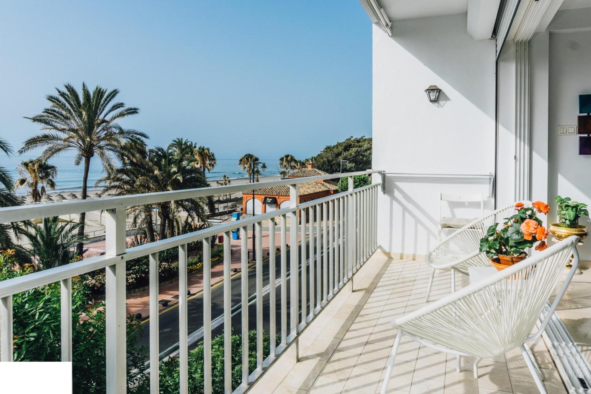 Appartamento First Line Beach Sea View Estepona Esterno foto